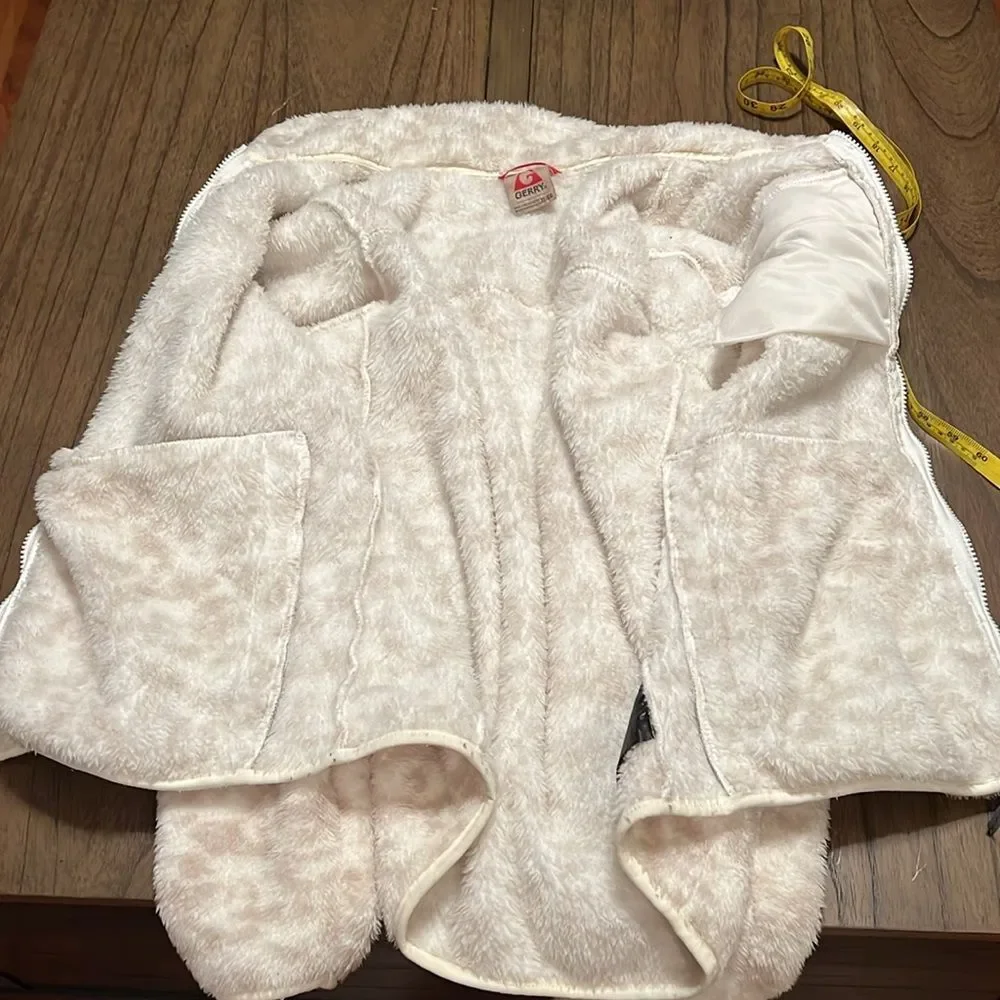 Gerry Teddy Coat Sweater - Picture 5 of 11